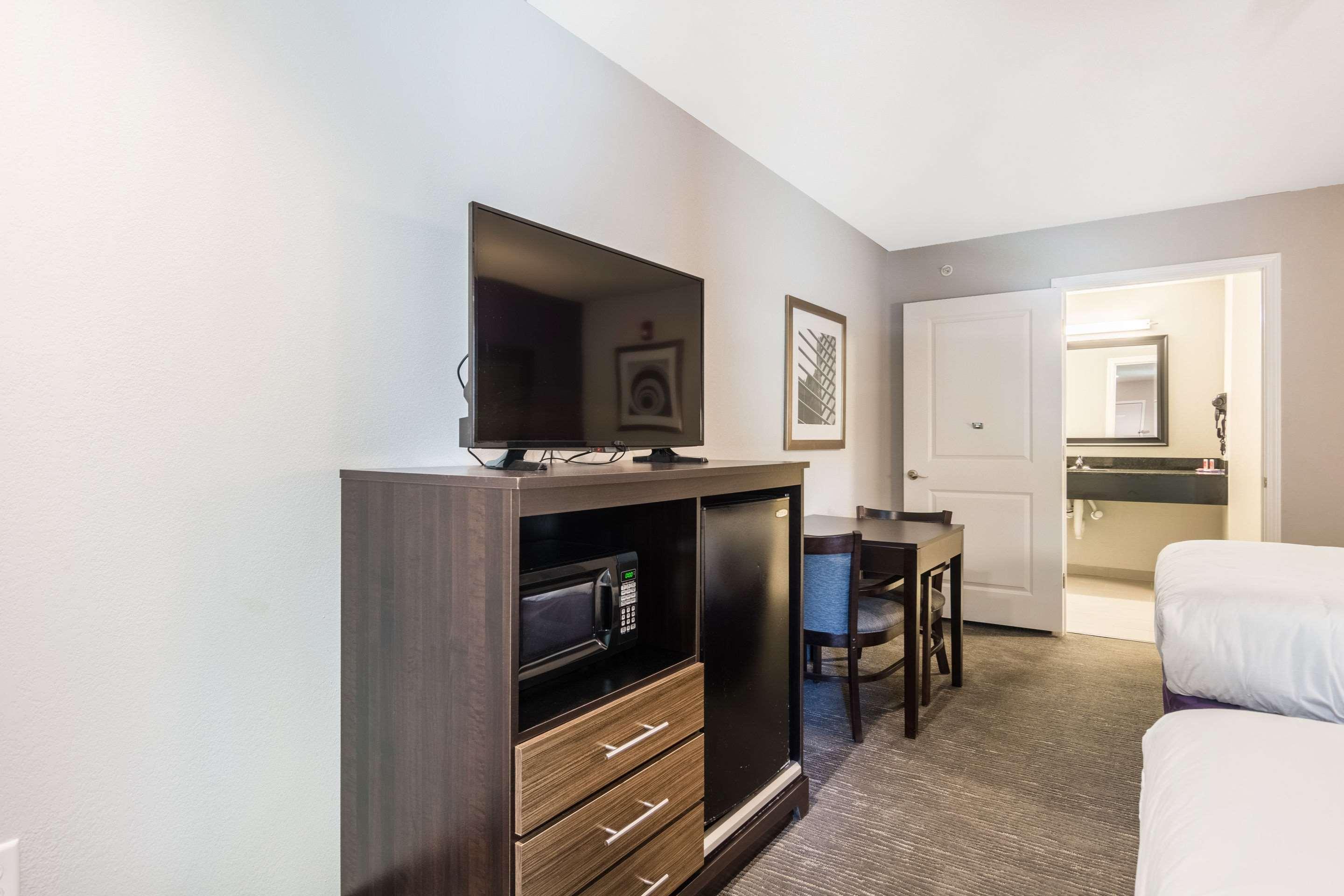 Econo Lodge Inn & Suites North Little Rock Near Riverfront Luaran gambar